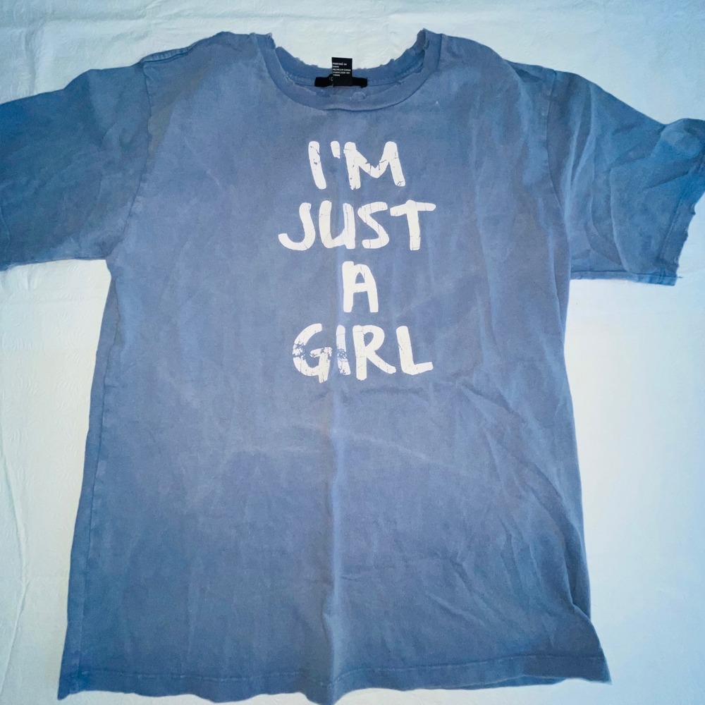 Forever 21 Womens Im Just A Girl Graphic Tee M Blue Distressed Cotton Shirt